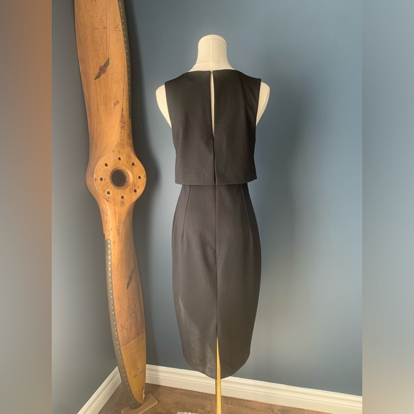 Trina Turk Shalay Ponte textured dress. Size 4. - Picture 3 of 12